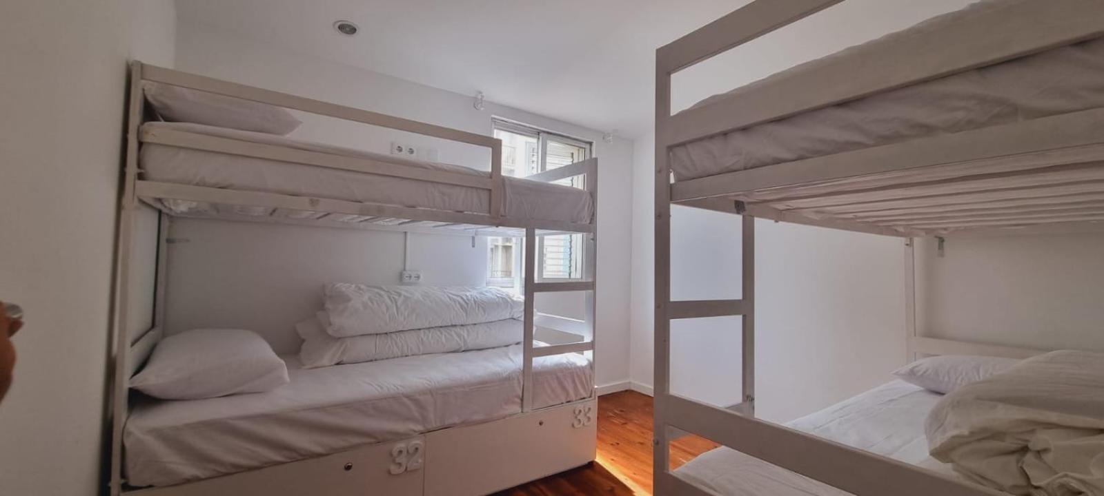 Owls Hostel Ribeiro Porto Luaran gambar